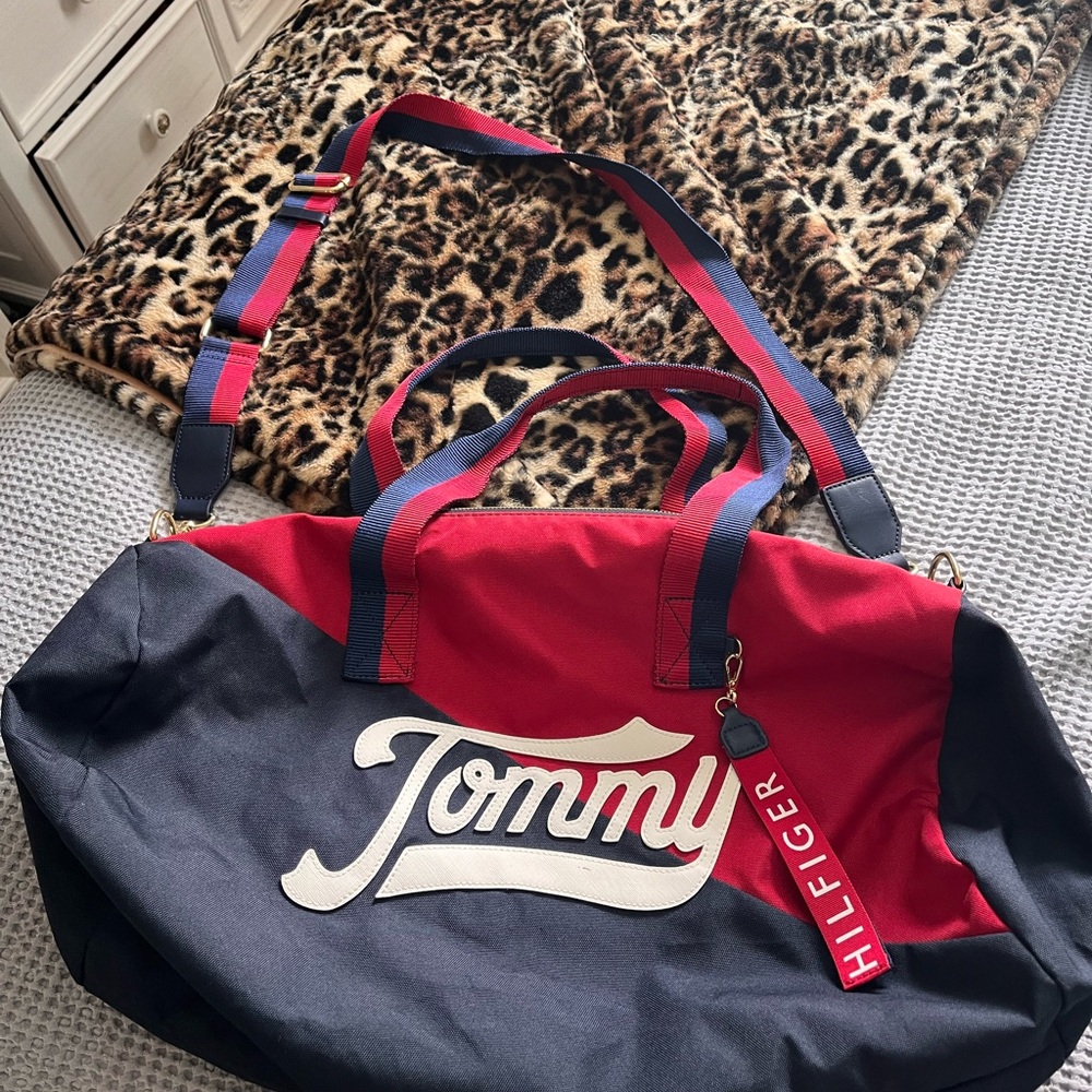 #RETRO Tommy Hilfiger Duffel Bag
